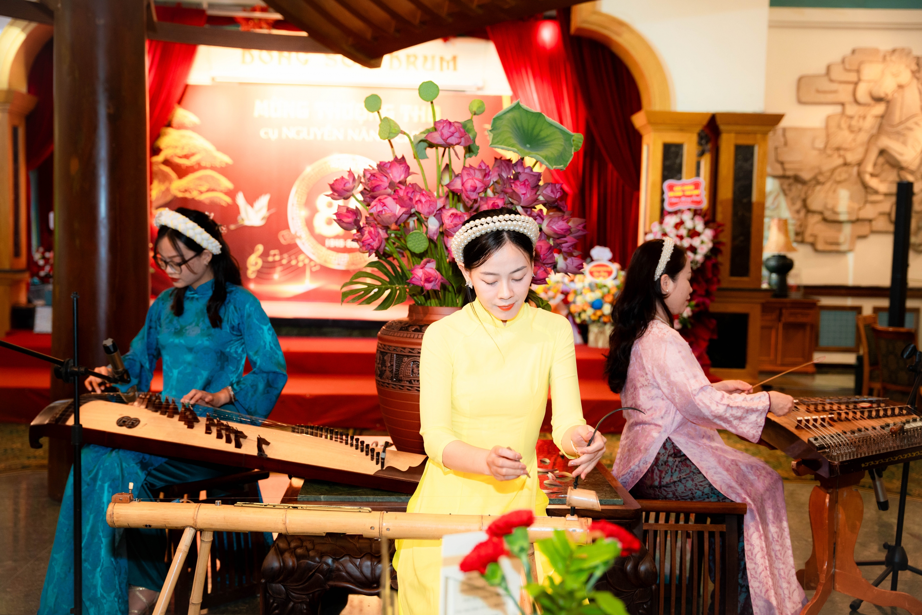 /uploads/images/su-kien/snt03154.jpg